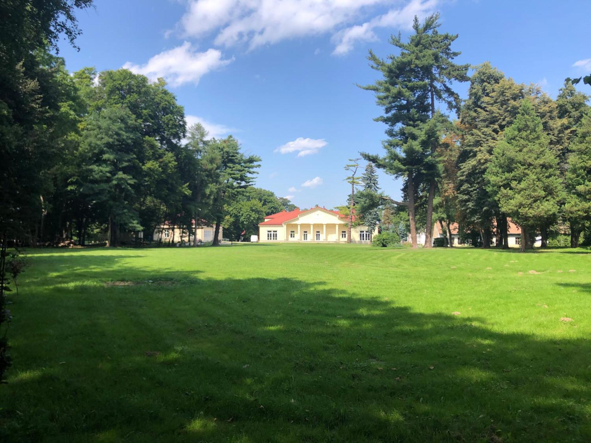Palac Zbylitowskich Zbylitowska Gora Экстерьер фото